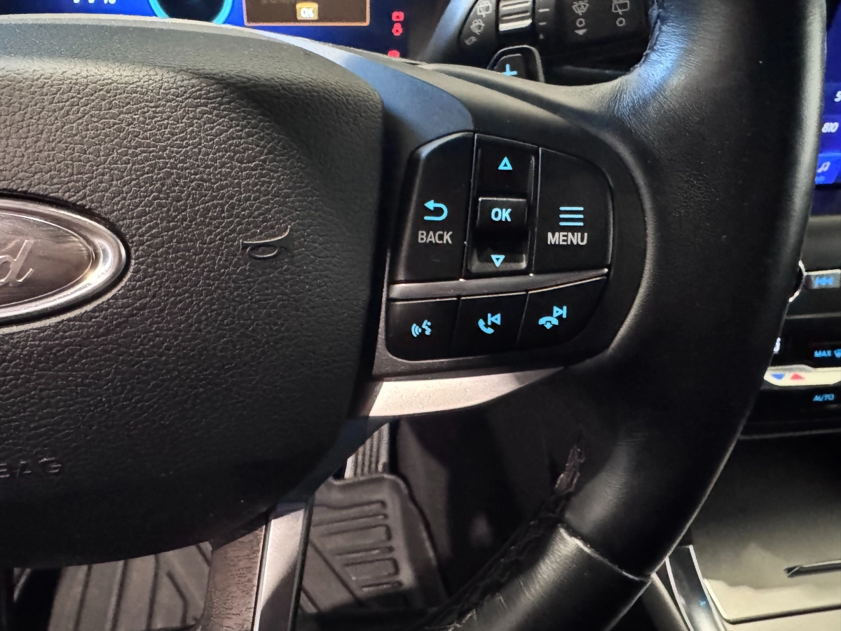 Ford Explorer - photo 25