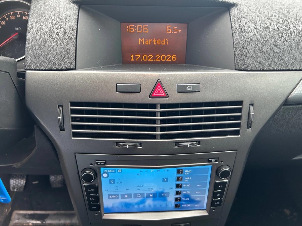 Opel Astra 1.6 TWINPORT 105 ELEGANCE