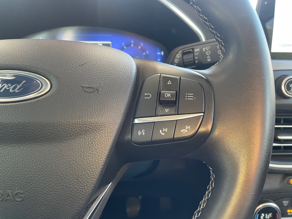 Ford Focus - photo 21