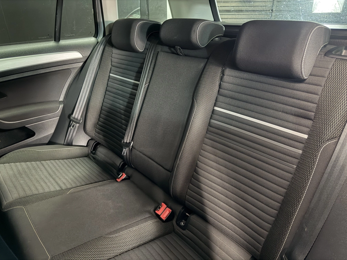Volkswagen Golf - photo 27
