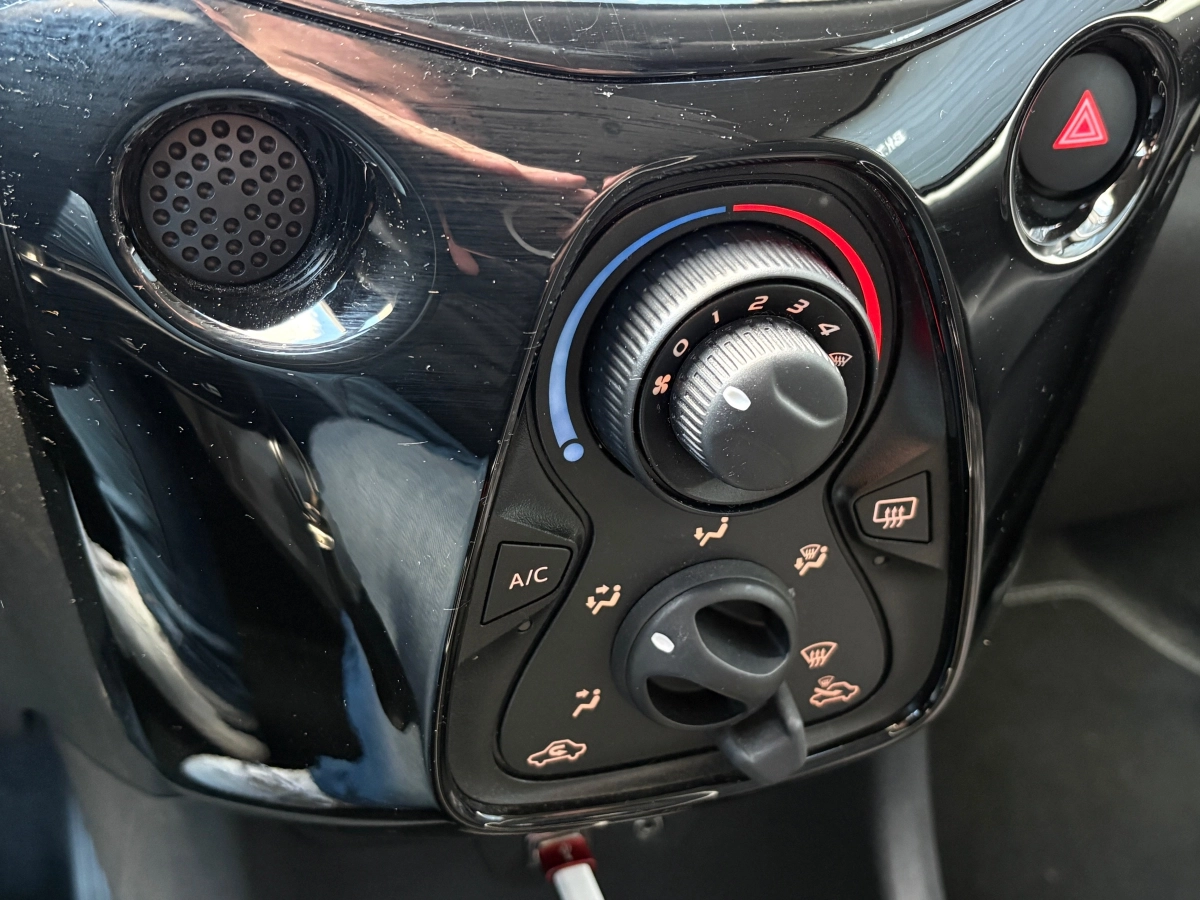 Peugeot 108 - photo 15