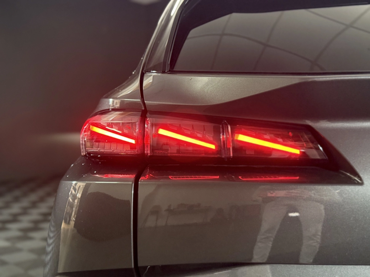 Peugeot 308 - photo 25