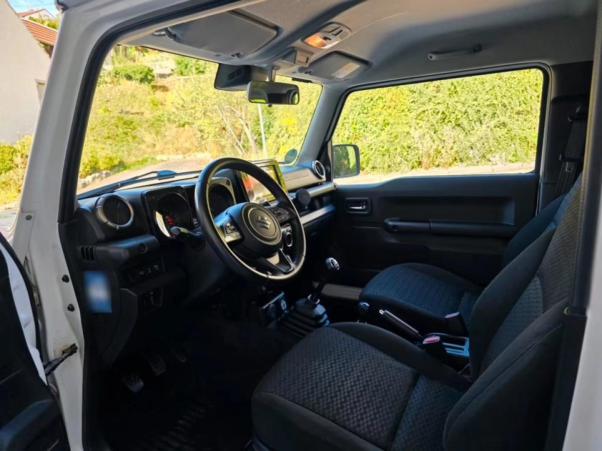 Suzuki Jimny 