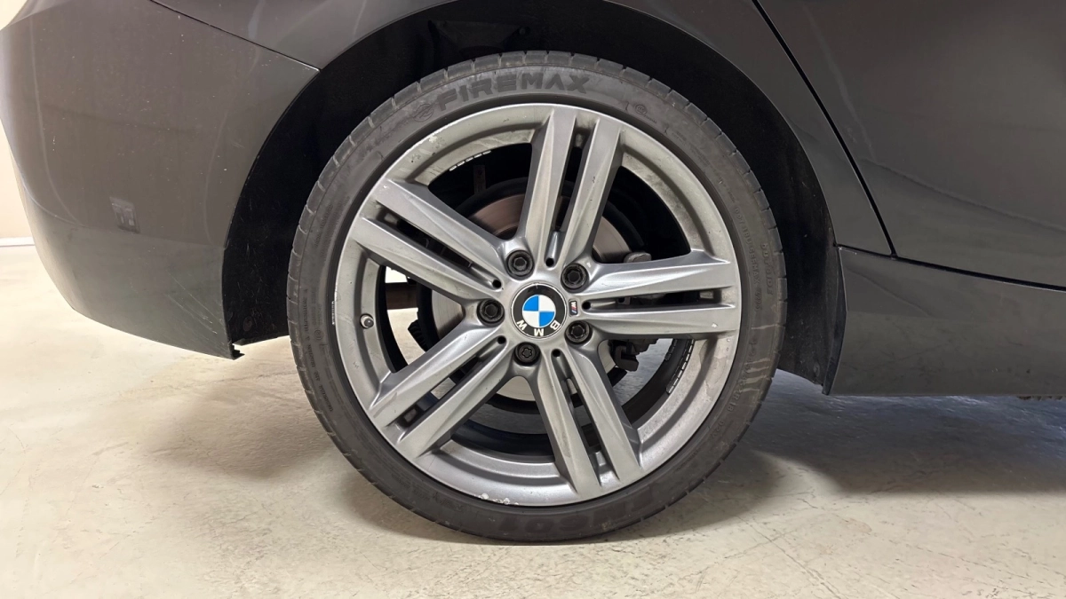 Bmw Serie 1 - photo 14