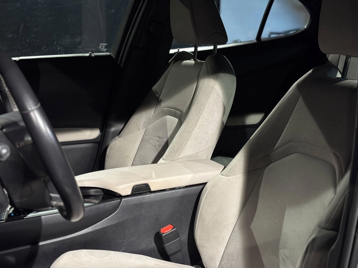 Lexus Ux - photo 7
