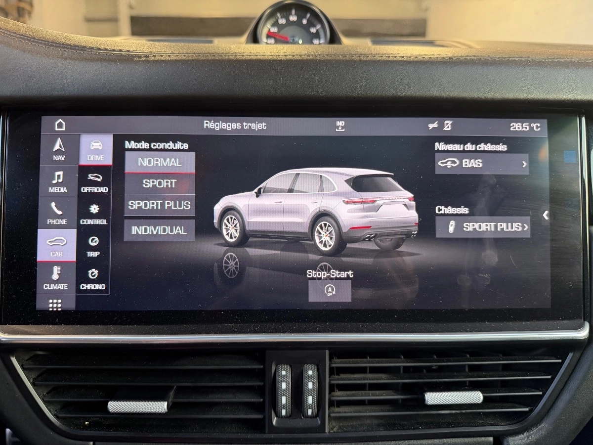 Porsche Cayenne - photo 22