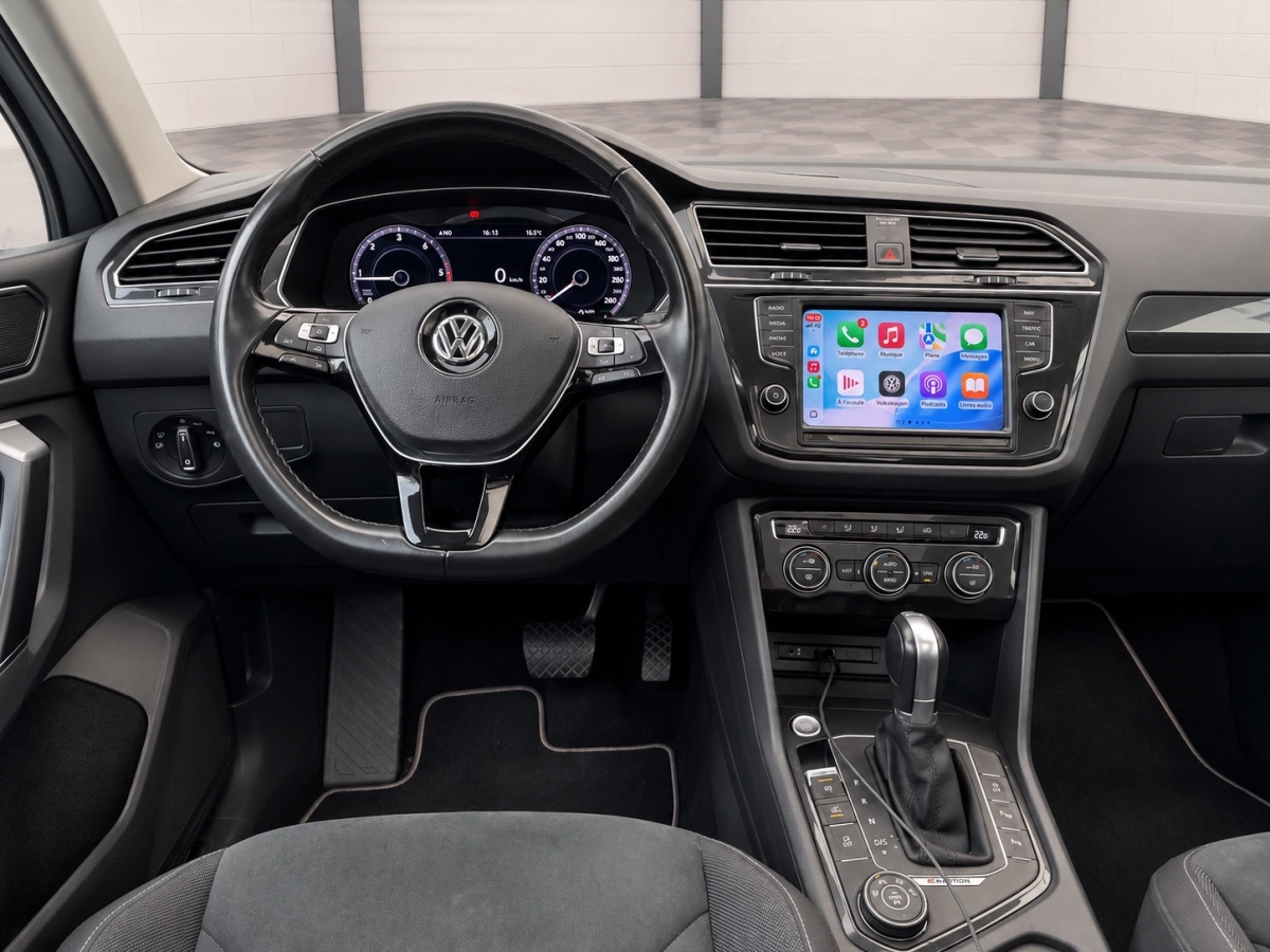 Volkswagen Tiguan - photo 12