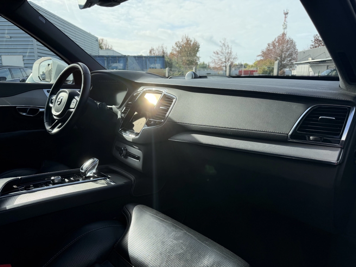 Volvo Xc90 - photo 9