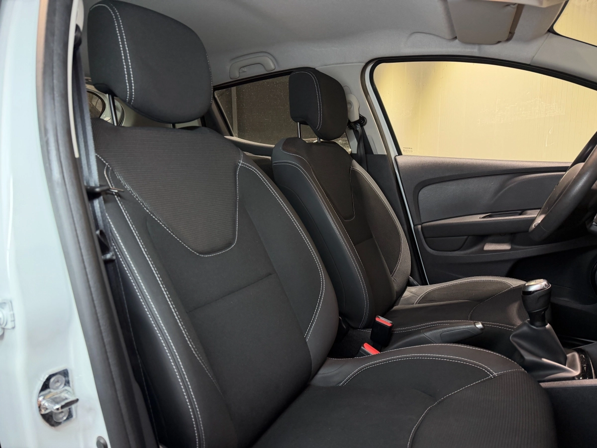 Renault Clio - photo 8