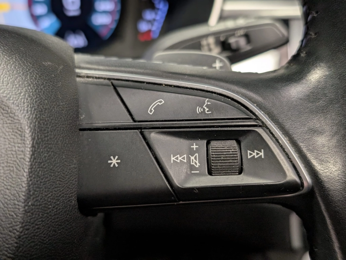 Audi Q3 - photo 15