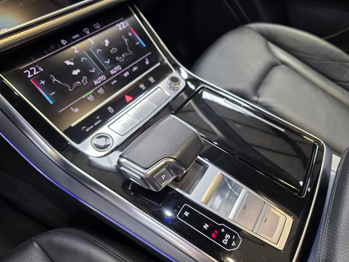 Audi Q7 3.0 55 TFSIE 381H 340 PHEV HYBRID AVUS QUATTRO TIPTRONIC BVA