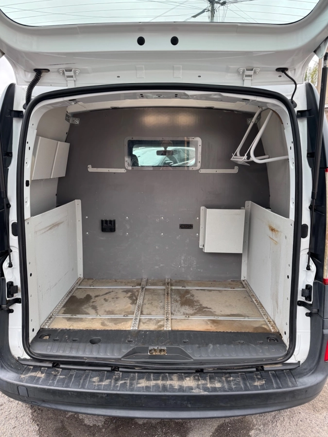 Renault Kangoo Express - photo 11