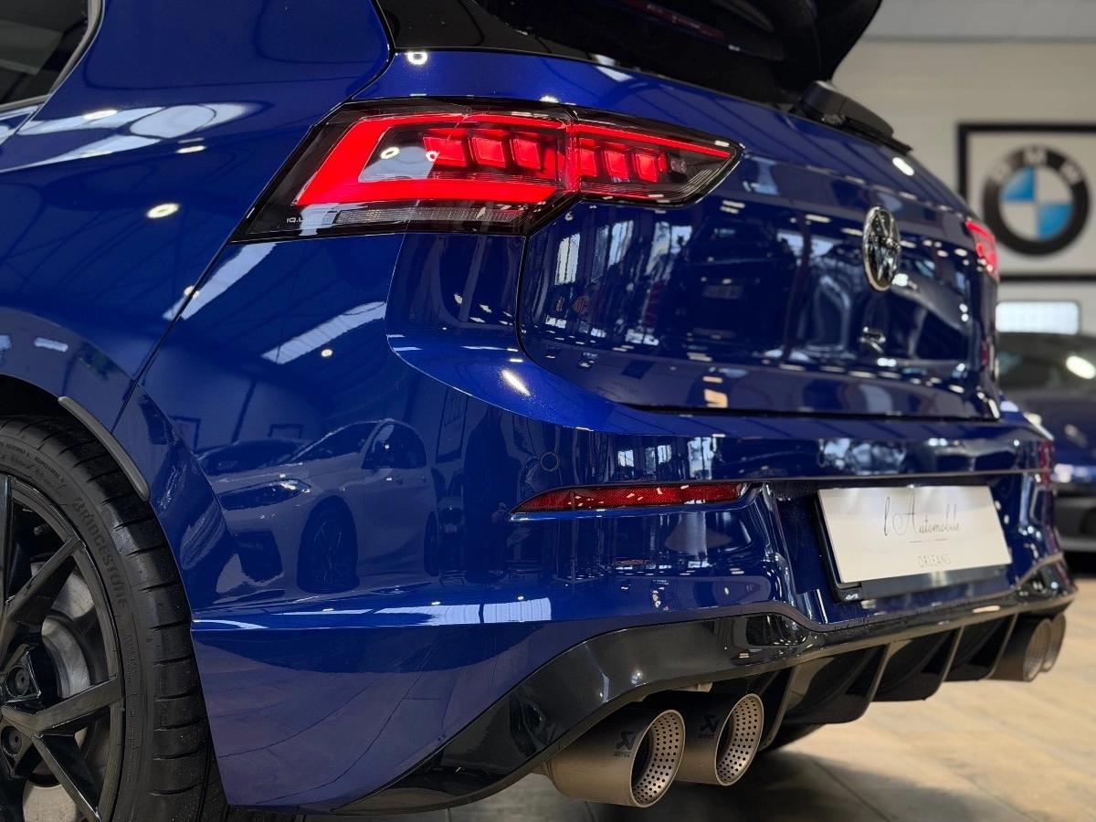 VOLKSWAGEN GOLF VIII R - 2.0 TSi 4MOTION DSG7 333CH - AKRAPOVIC/HARMAN KARDON/TOIT OUVRANT