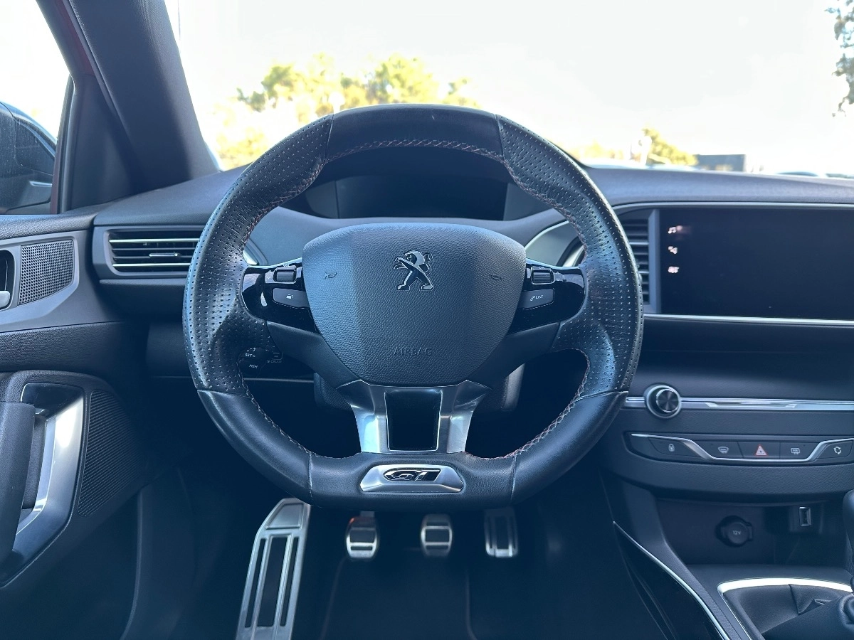Peugeot 308 - photo 13