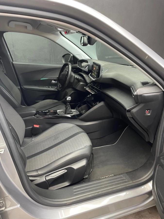 Peugeot 2008 GENERATION-I 1.2 PURETECH 100 ALLURE