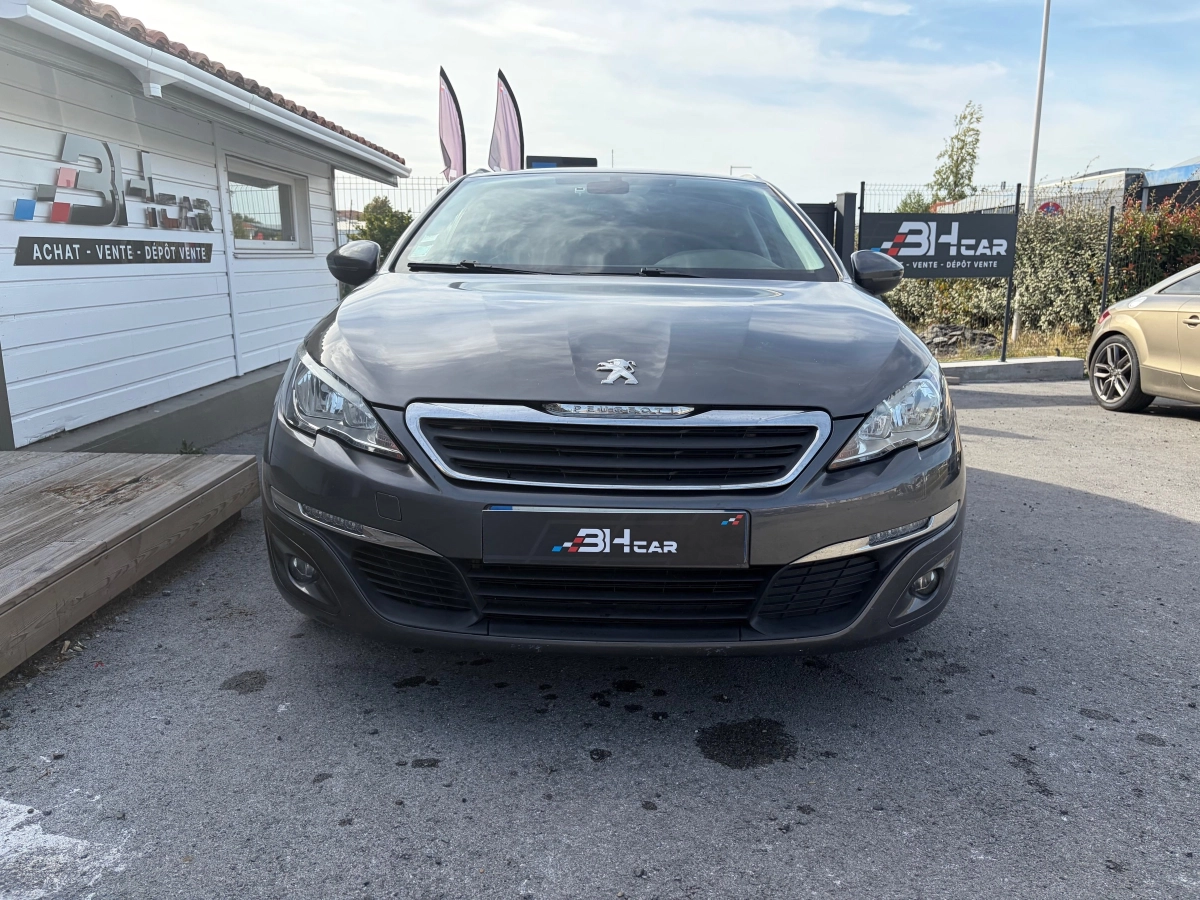 Peugeot 308 - photo 2