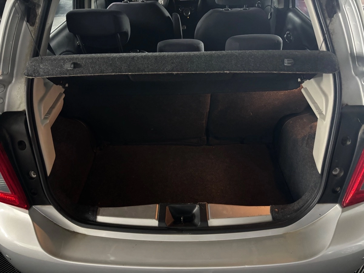 Nissan Micra - photo 7