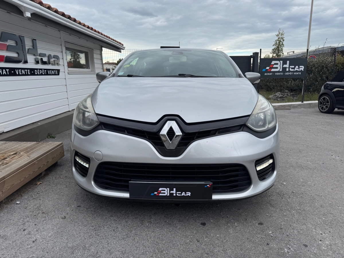 Renault Clio - photo 2