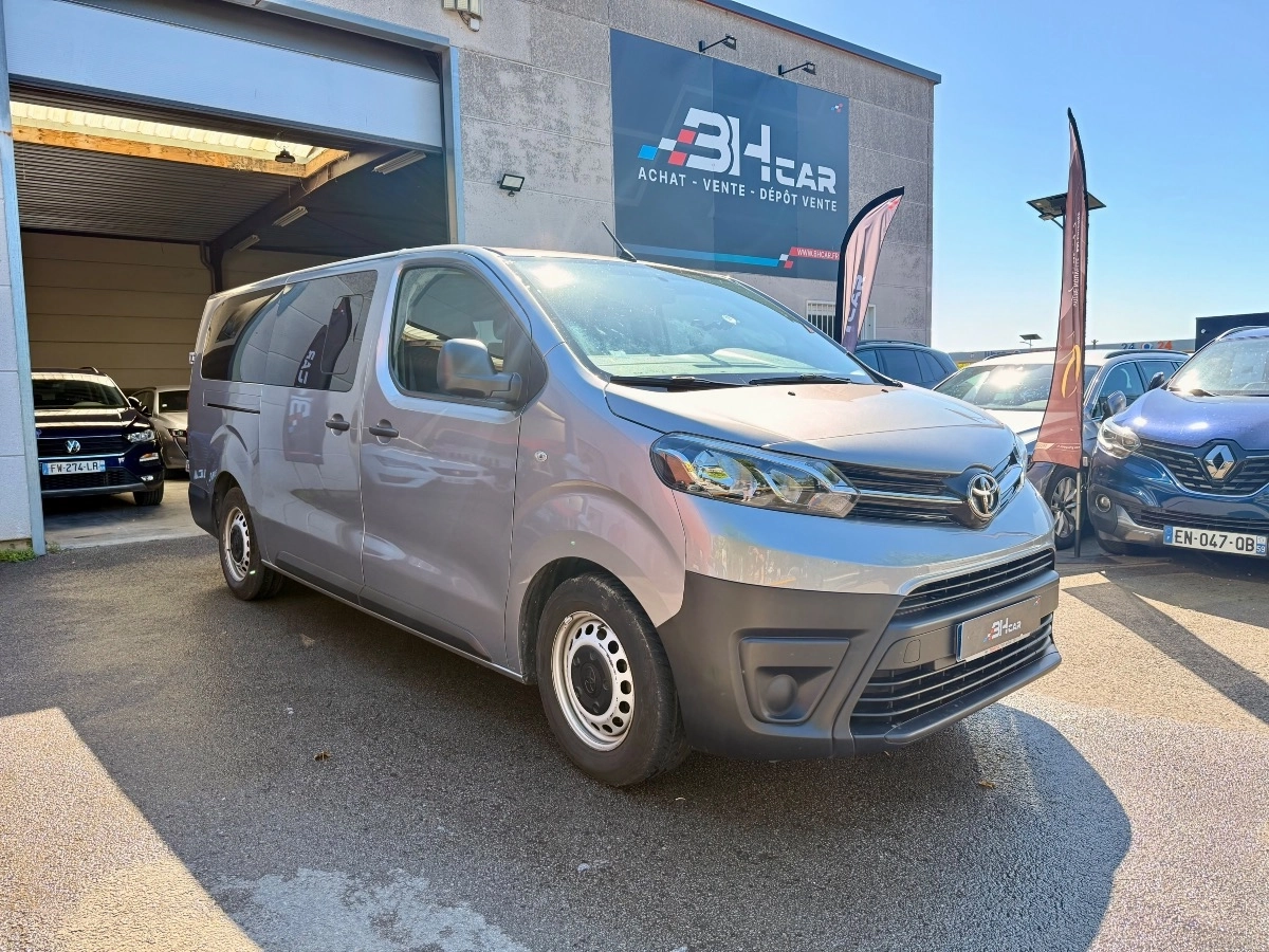 Toyota Pro Ace Verso