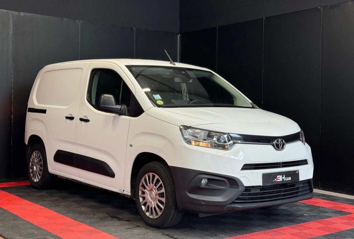 Image: Toyota Pro Ace City FOURGON 1.5 D4D 100 MEDIUM L1 BUSINESS