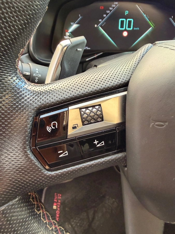 Ds Automobiles Ds 7 Crossback E-tense - photo 21