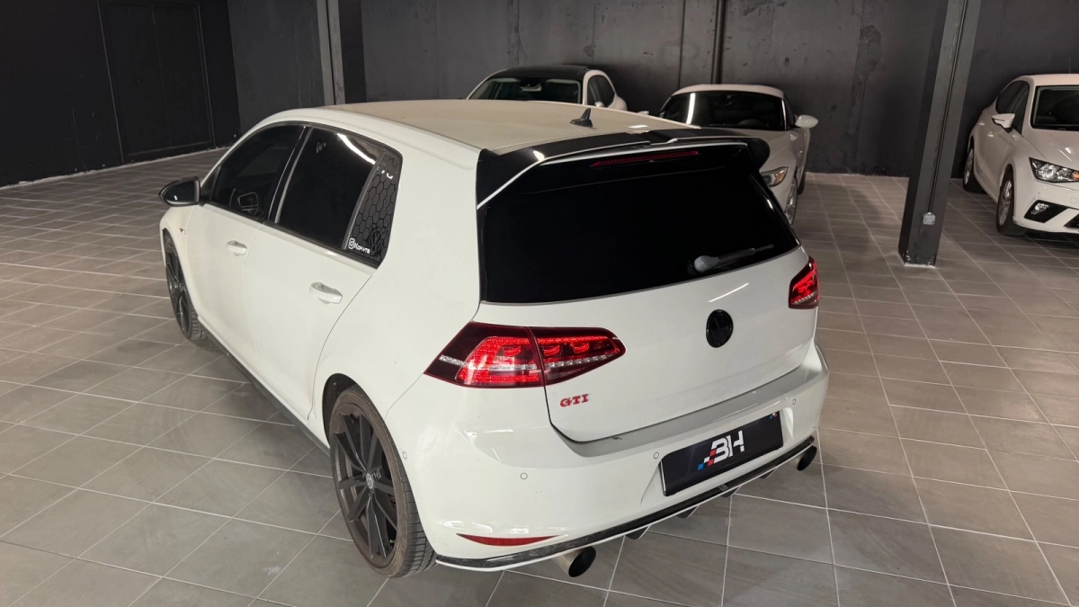 Volkswagen Golf - photo 10
