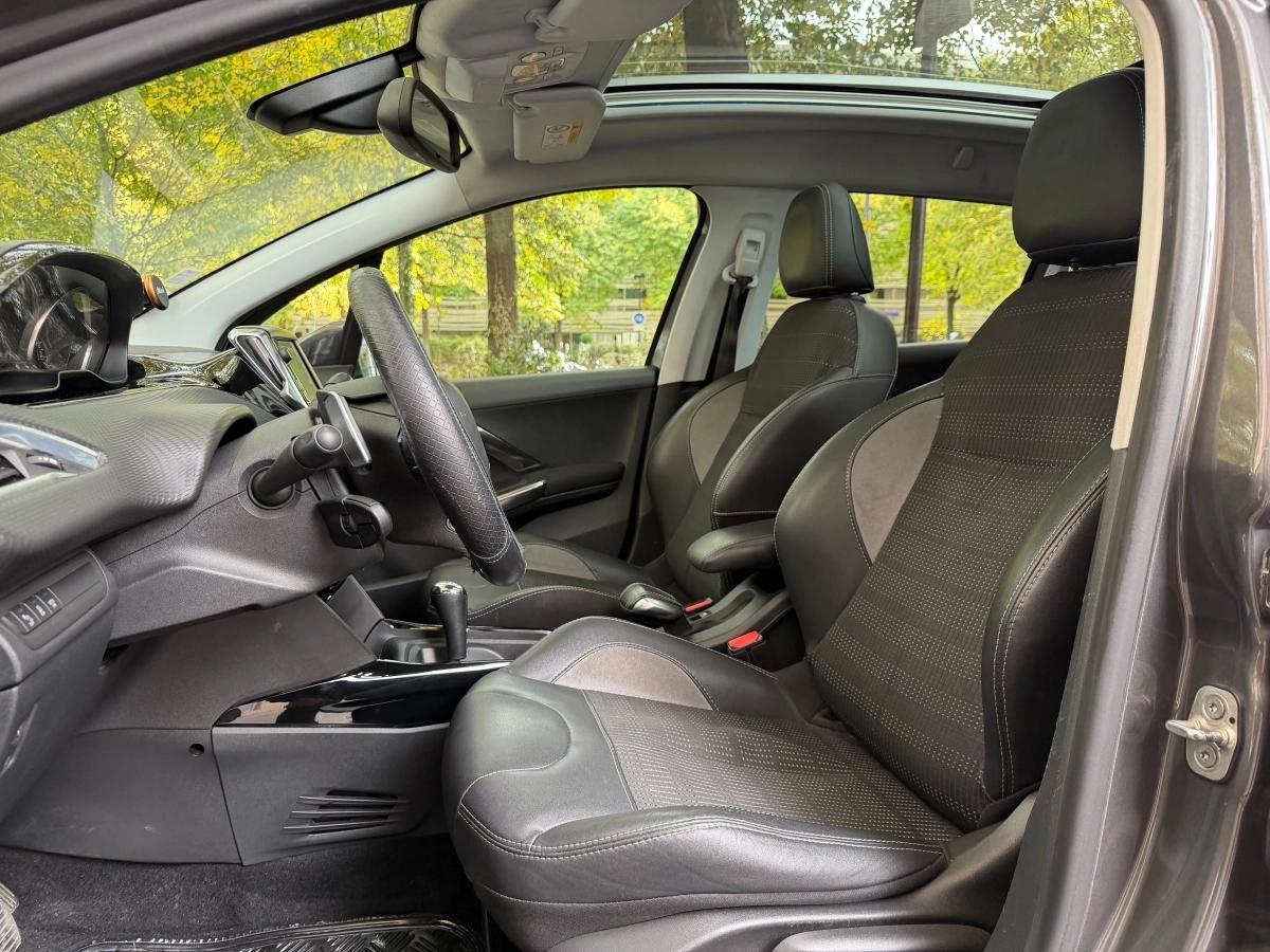 Peugeot 2008 GENERATION-I 1.6 BLUEHDI 100 ALLURE