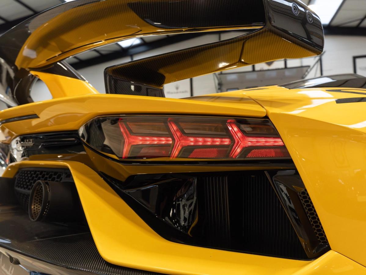 Lamborghini Aventador ROADSTER LP750-4 6.5 770 SVJ 4WD BVA