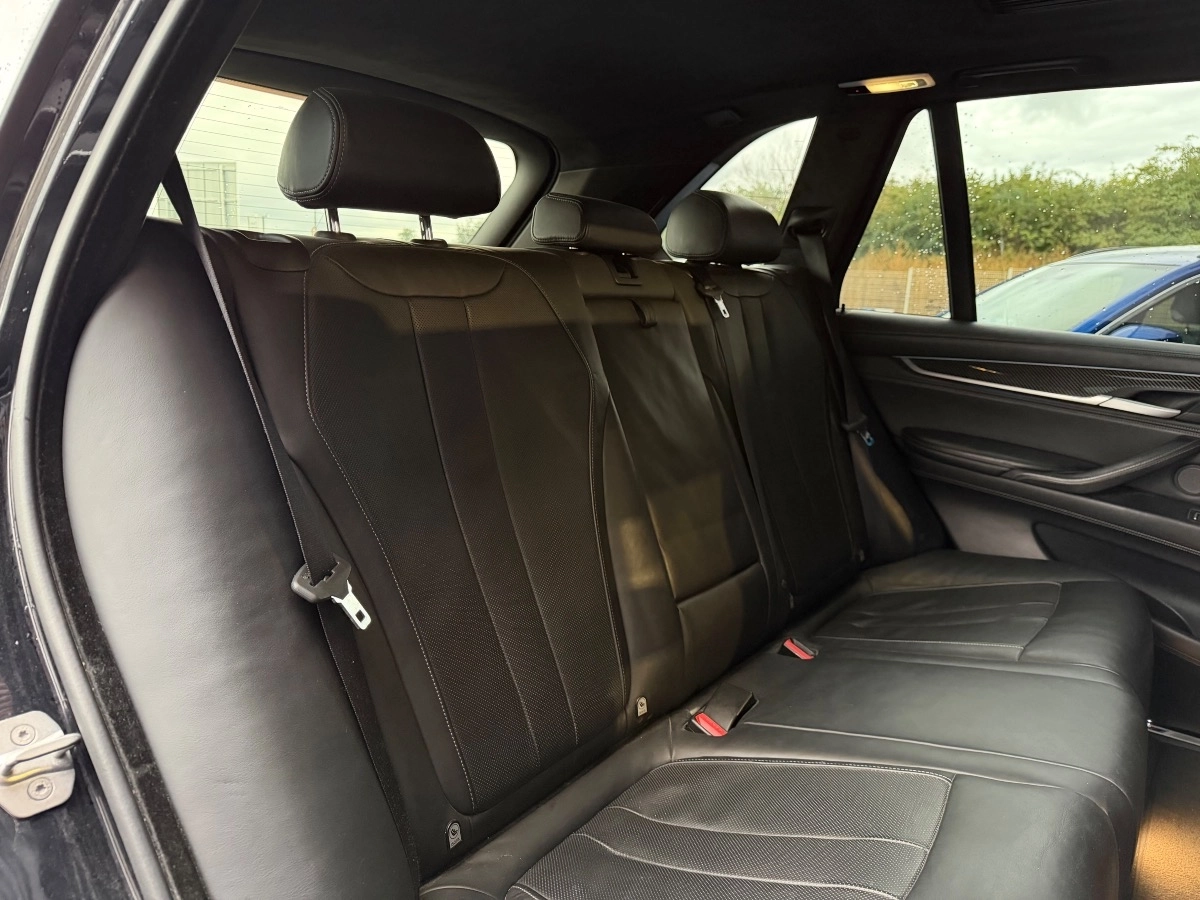 Bmw X5 M - photo 10