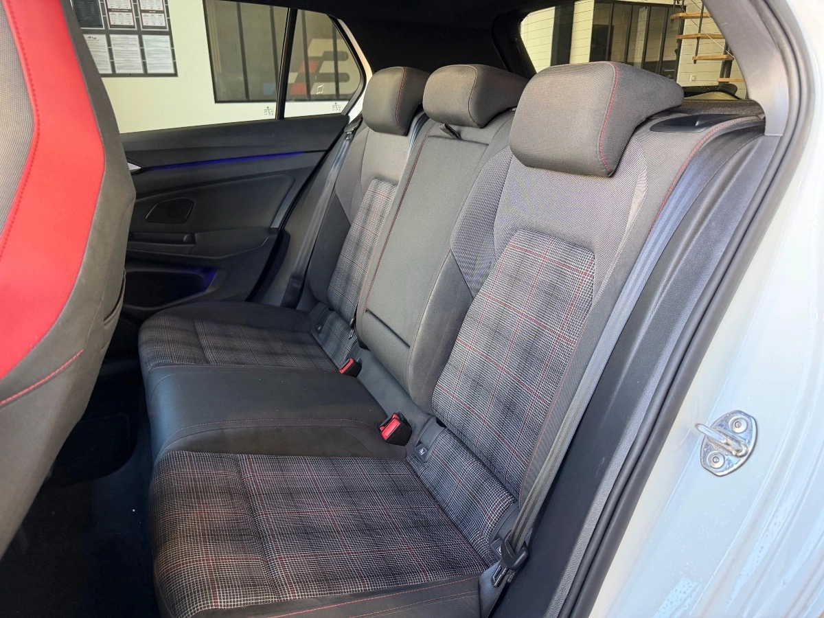Volkswagen Golf - photo 13