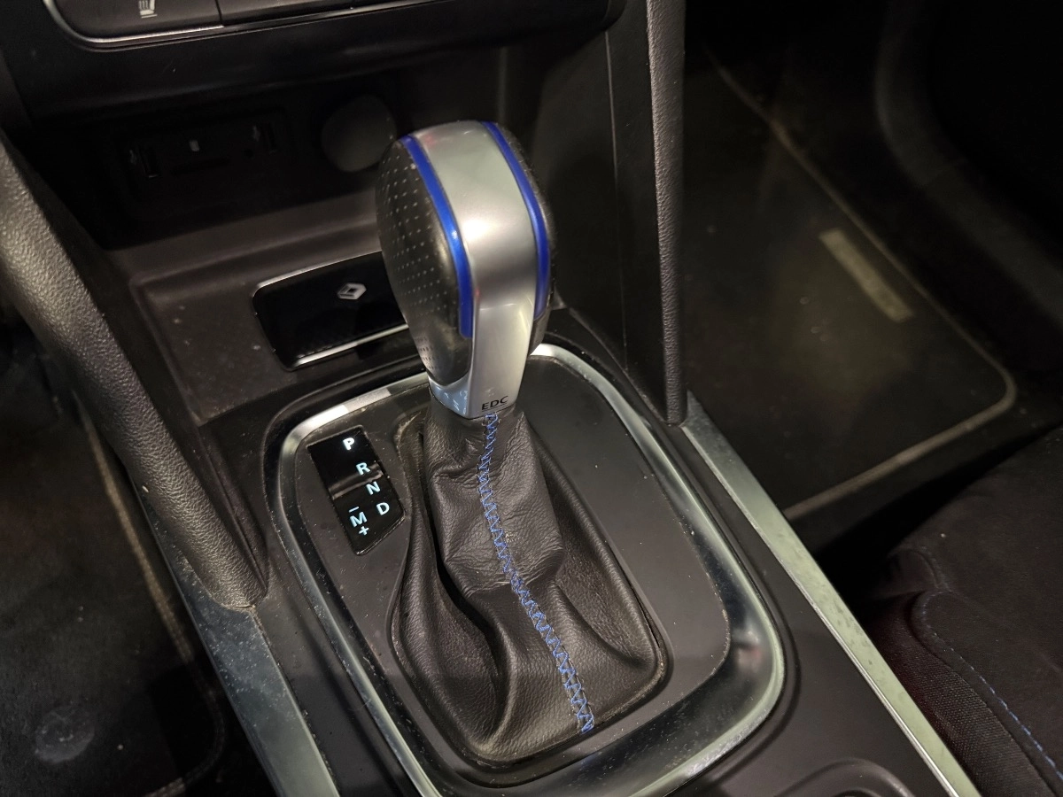 Renault Megane - photo 20