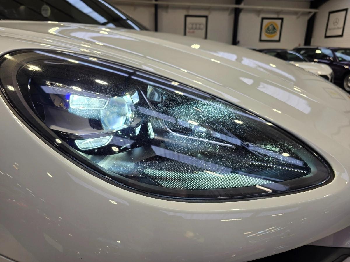 PORSCHE MACAN 2.0 245 TOIT PANO / CHRONO / BOSE