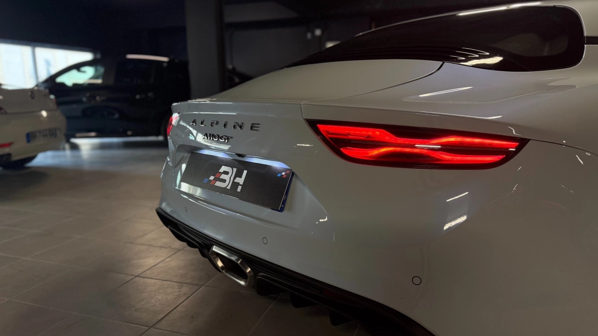 Alpine A110 - photo 12