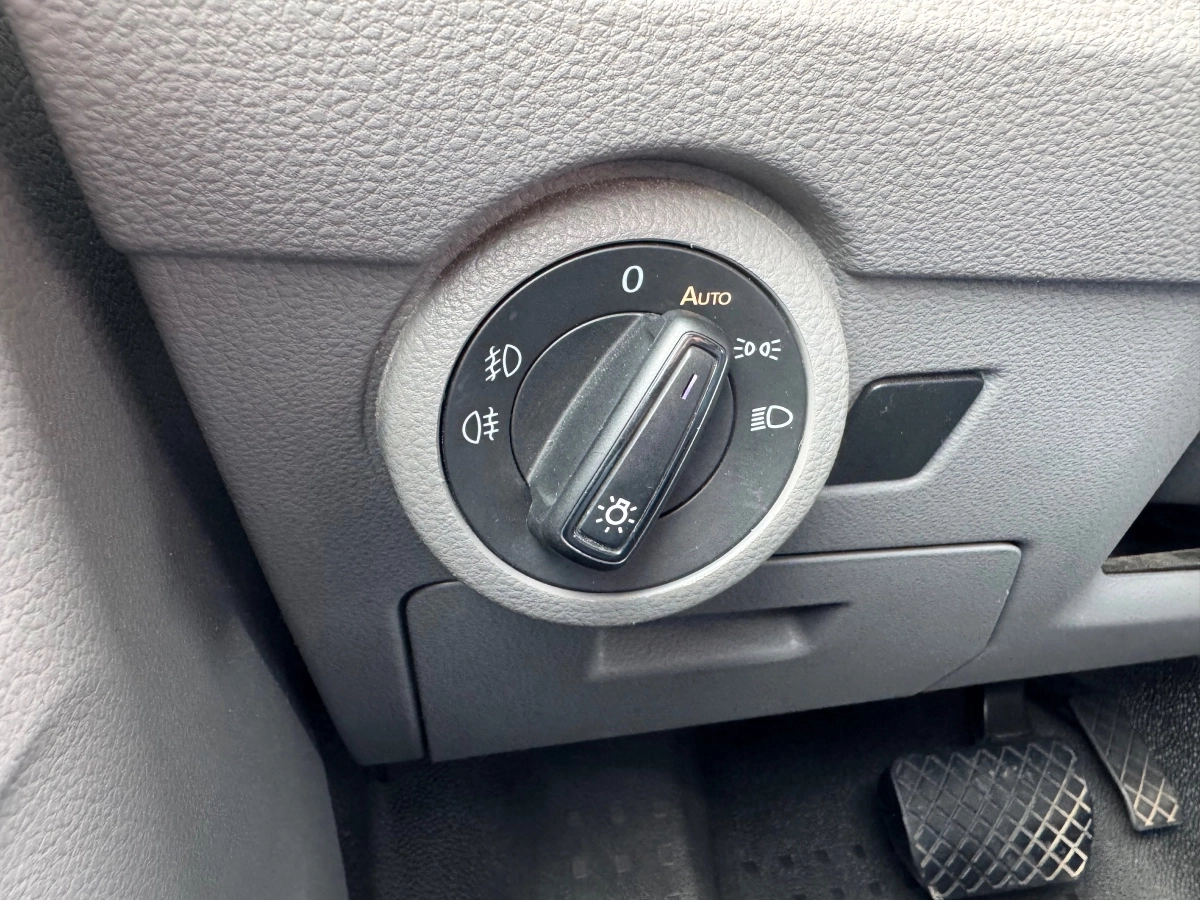 Volkswagen Transporter Vu - photo 29
