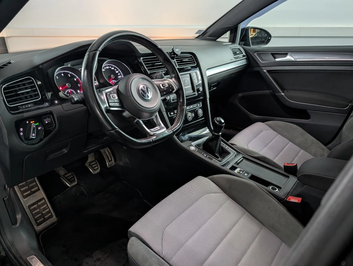 Volkswagen Golf - photo 12