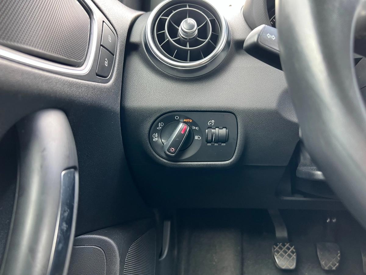 Audi A1 SPORTBACK 1.4 TFSI 120 AMBITION