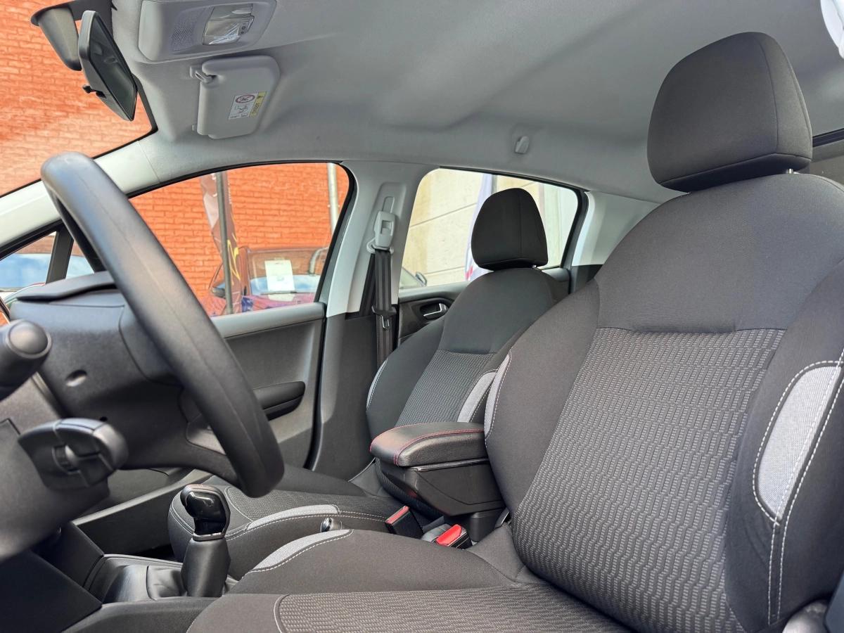Aperçu indisponible de Peugeot 208