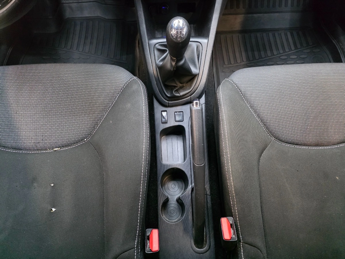 Renault Clio - photo 13