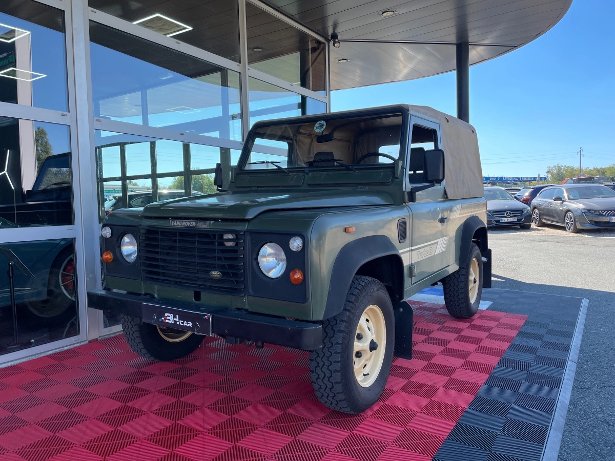 Land Rover Defender - photo 7
