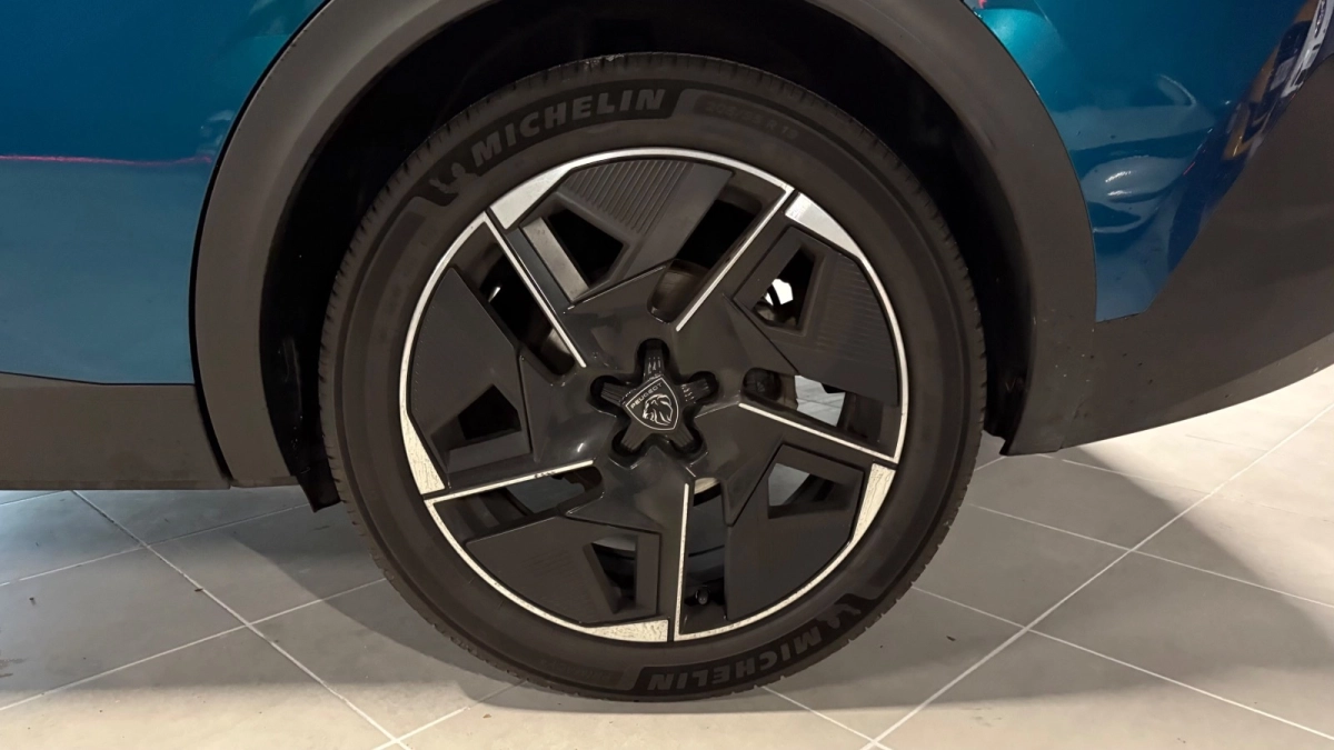 Peugeot 408 - photo 13