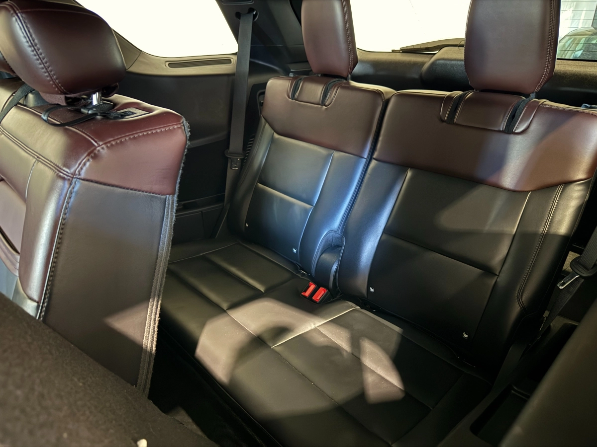 Ford Explorer - photo 31