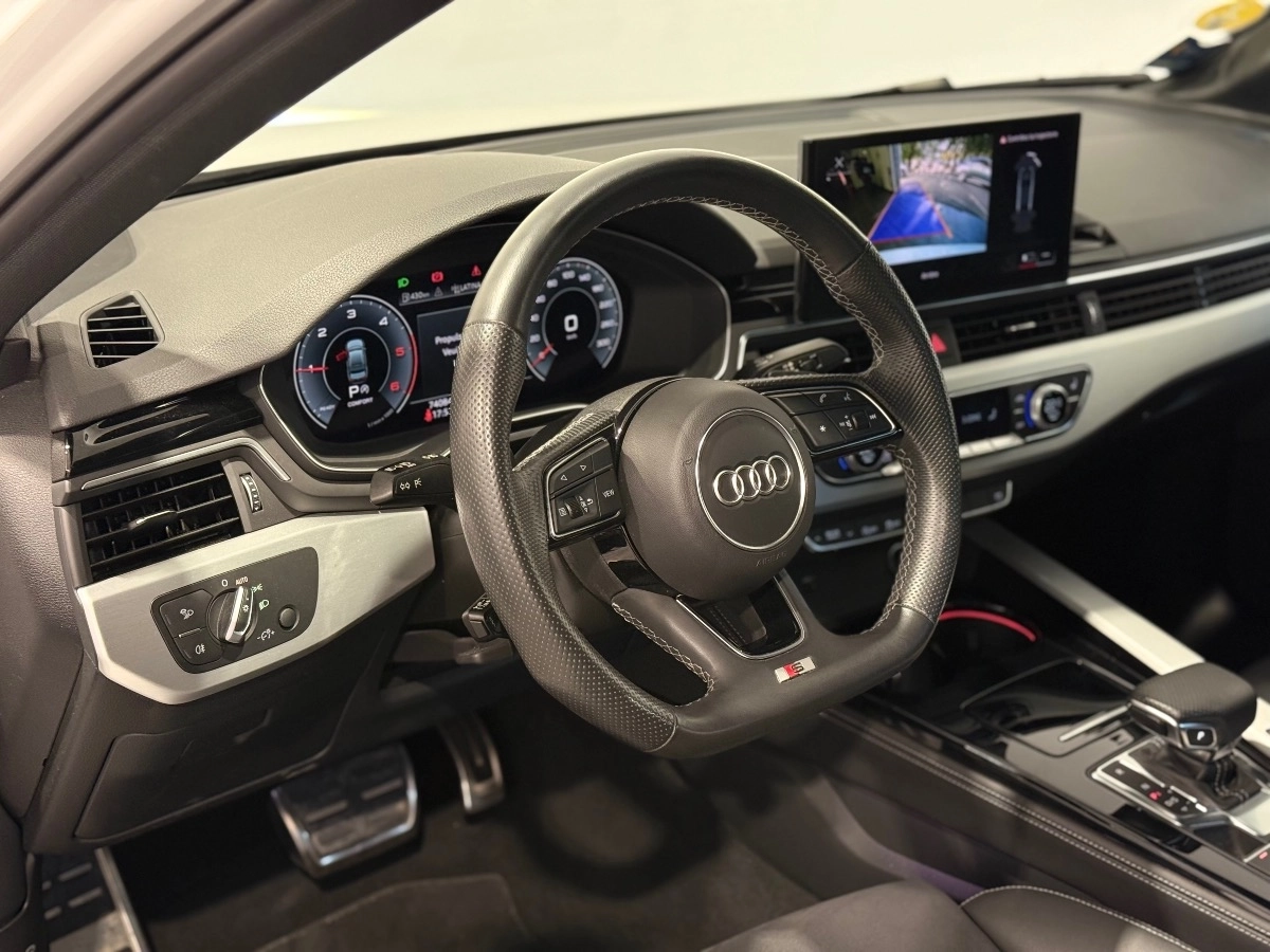 Audi A4 - photo 14