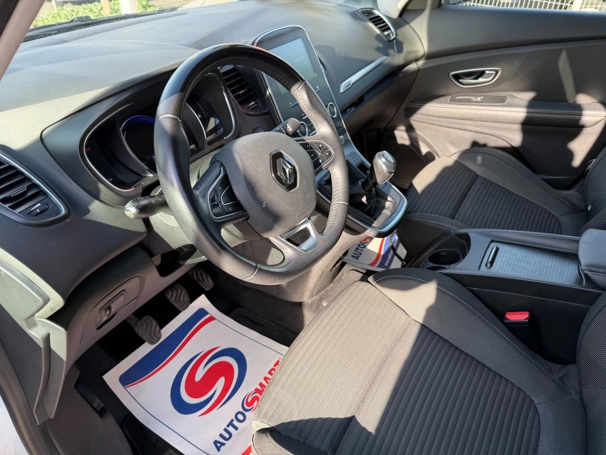 Renault Scenic 1.3 TCE 140 BLACK EDITION