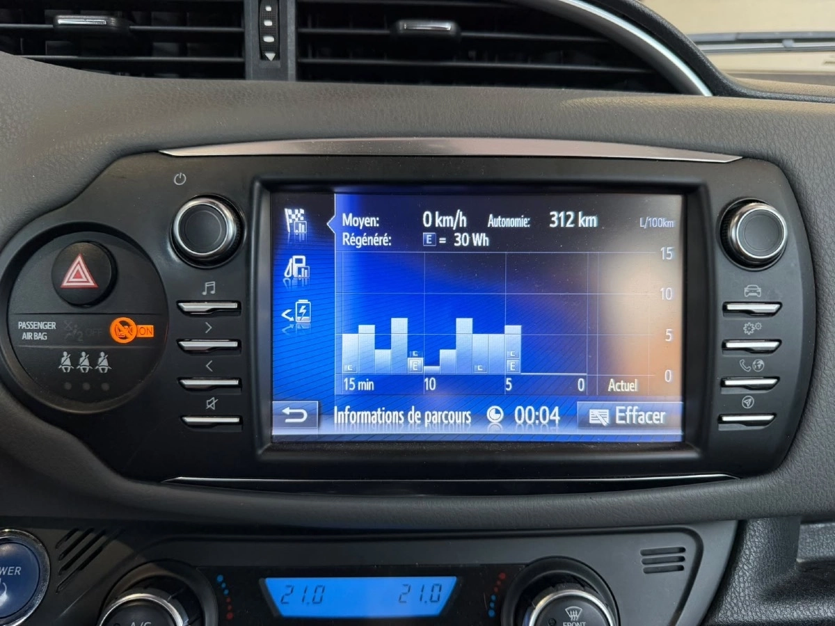 Toyota Yaris - photo 22