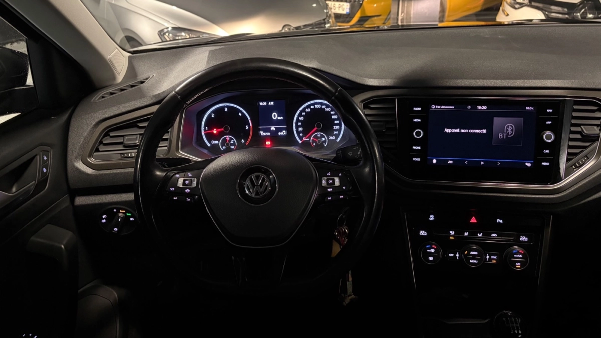 Volkswagen T-roc - photo 21