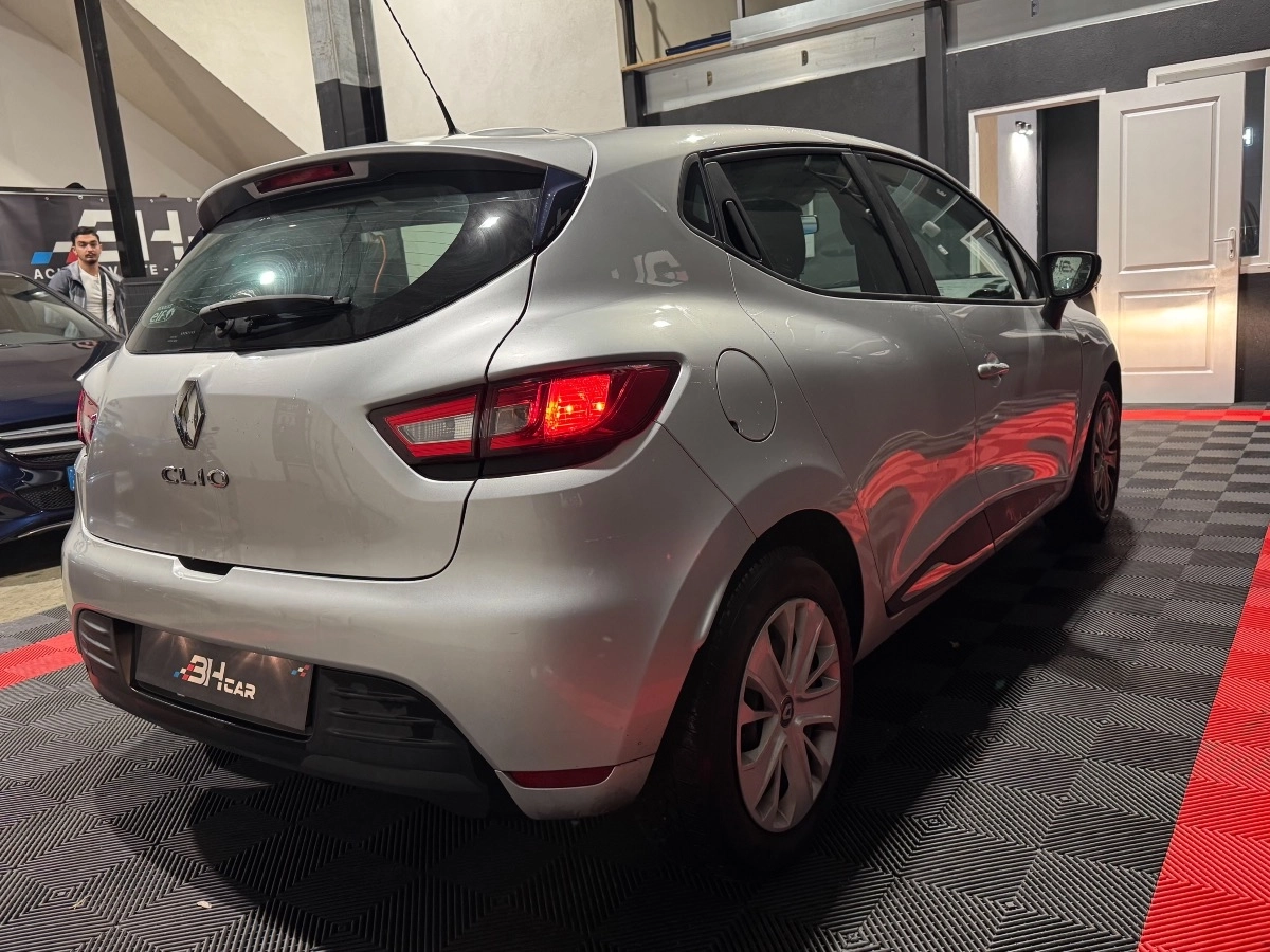 Renault Clio - photo 4