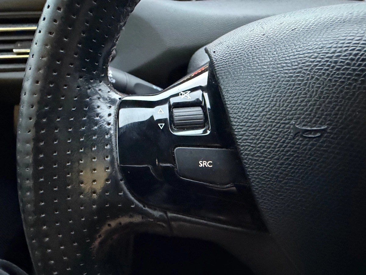 Peugeot 308 - photo 27