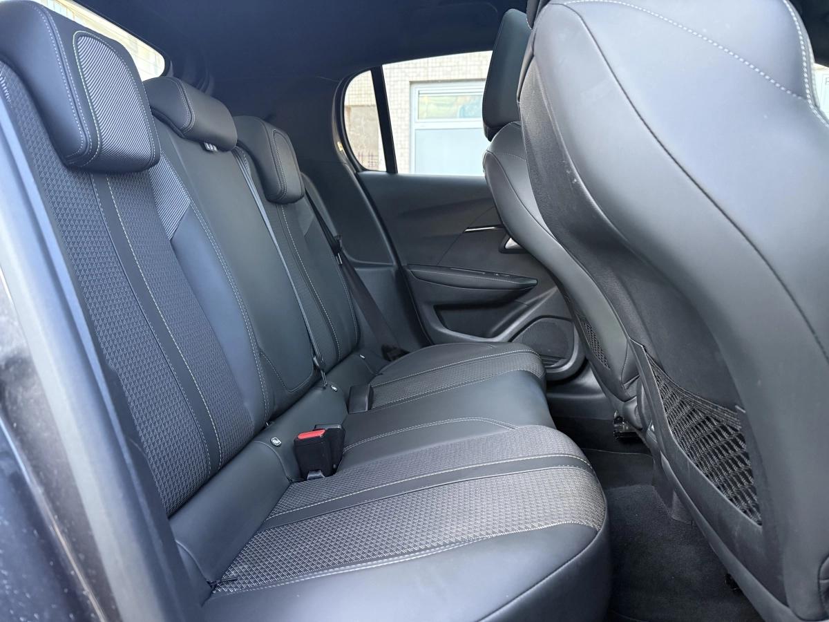 Peugeot 208 GENERATION-II 1.2 PURETECH 100 GT LINE EAT BVA START-STOP