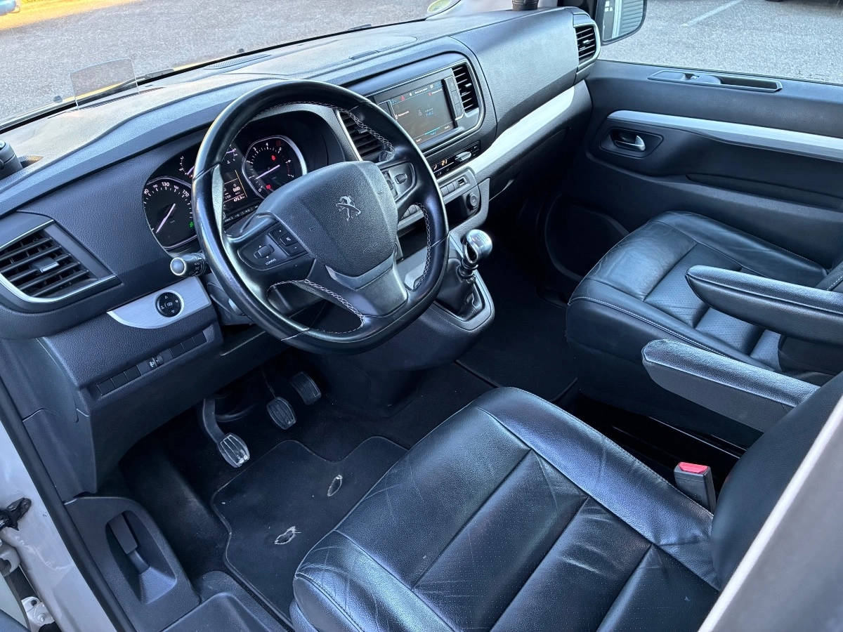 Peugeot Traveller - photo 8