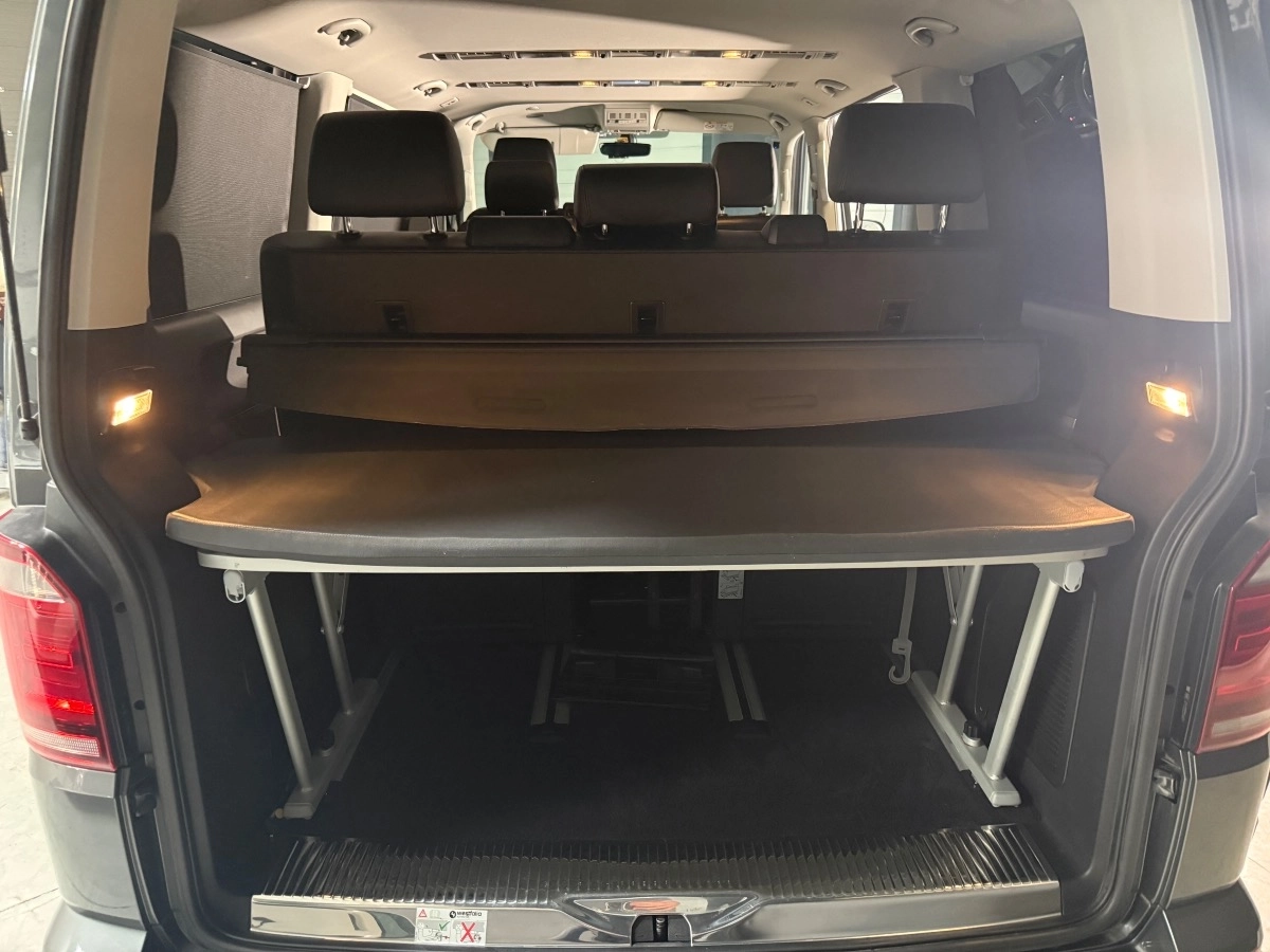 Volkswagen Multivan - photo 22